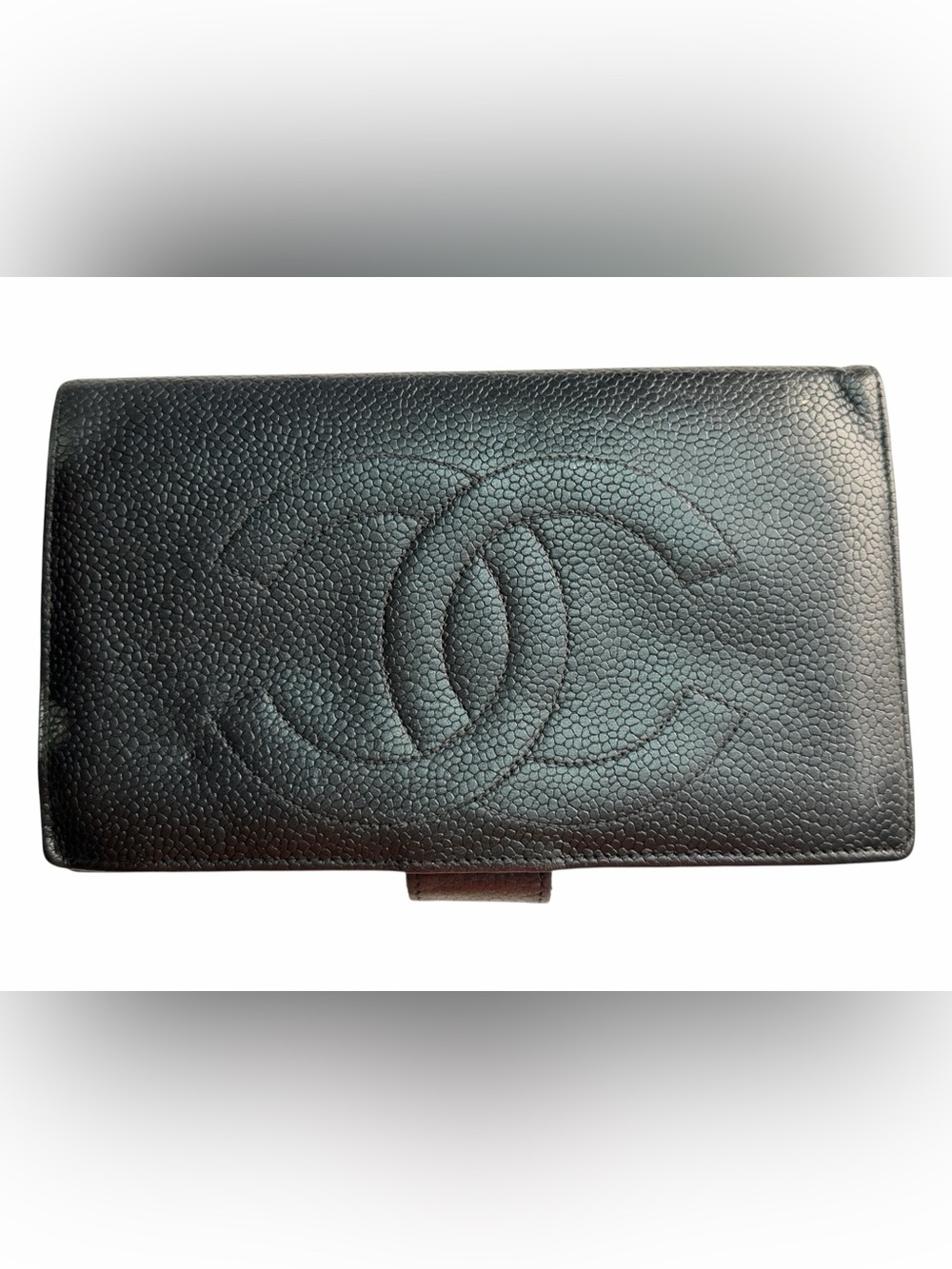 CHANEL  Black Caviar Leather wallet Preloved condition